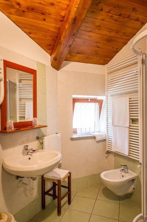 Bed and Breakfast Al Paschè Dronero Zimmer foto