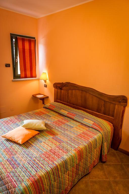 Bed and Breakfast Al Paschè Dronero Zimmer foto